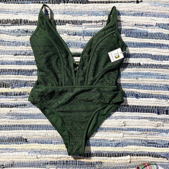 Tini Bikini Swimwear green crochet one piece deep v strappy swimsuit size Small - Picture 2 of 6